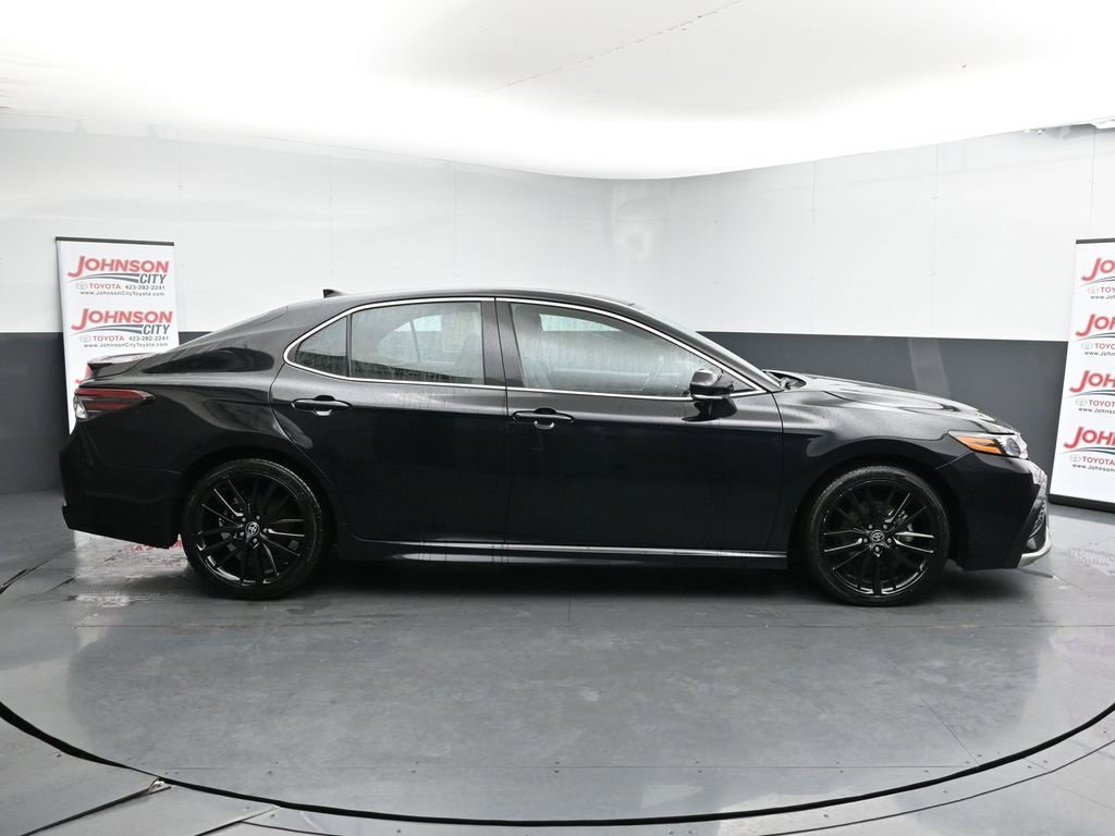 Used 2023 Toyota Camry XSE image 9