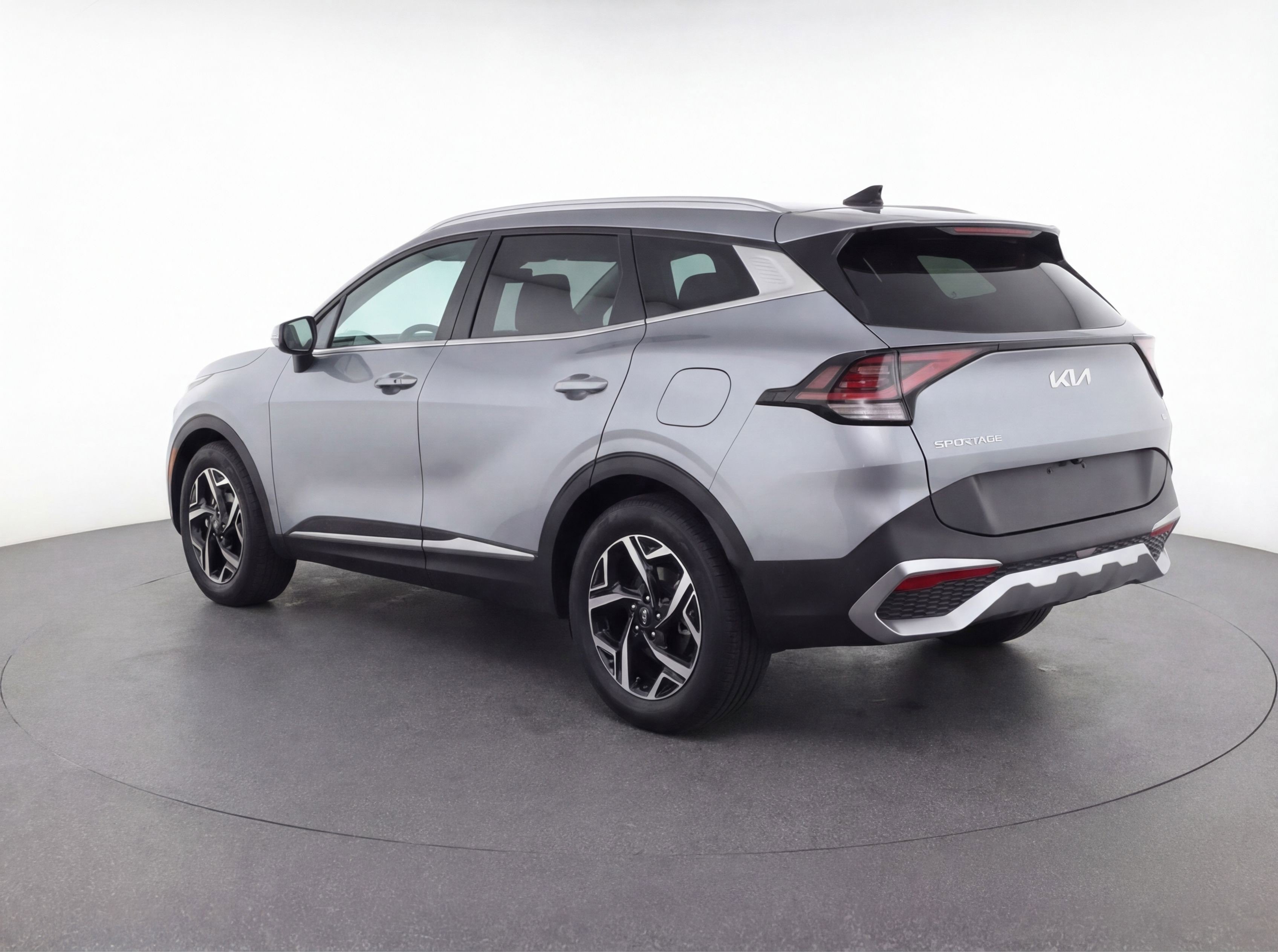 Used 2025 Kia Sportage LX FWD image 6