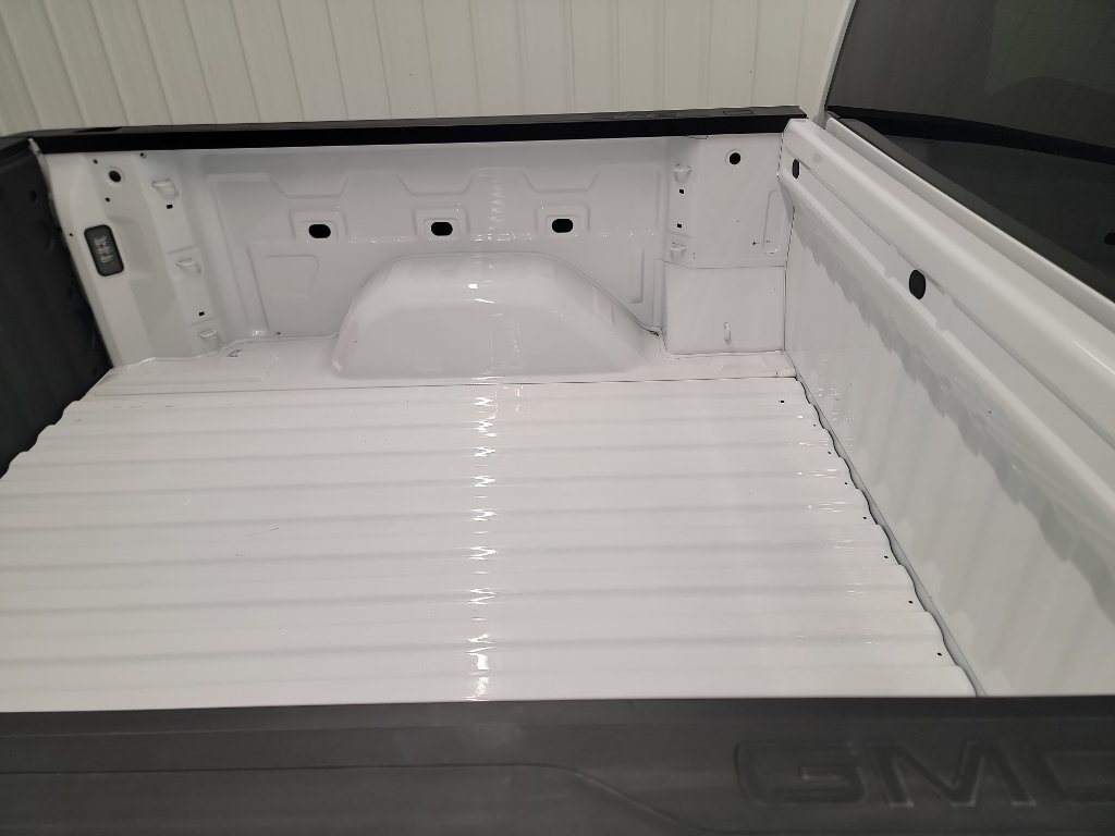 Used 2024 GMC Sierra 1500 SLE w/ Enhanced Capability Package image 10