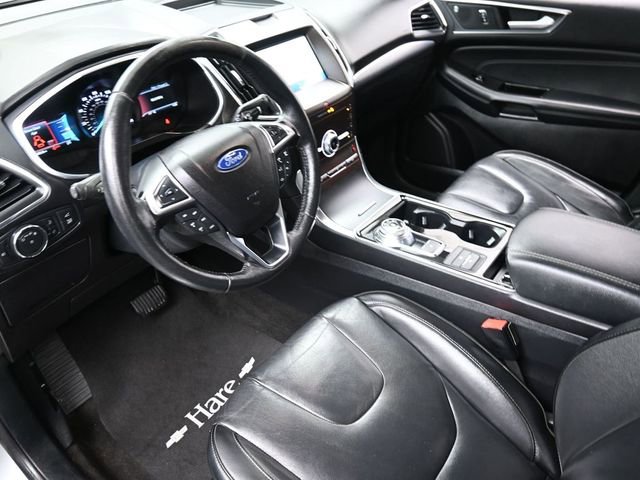 Used 2020 Ford Edge Titanium image 18
