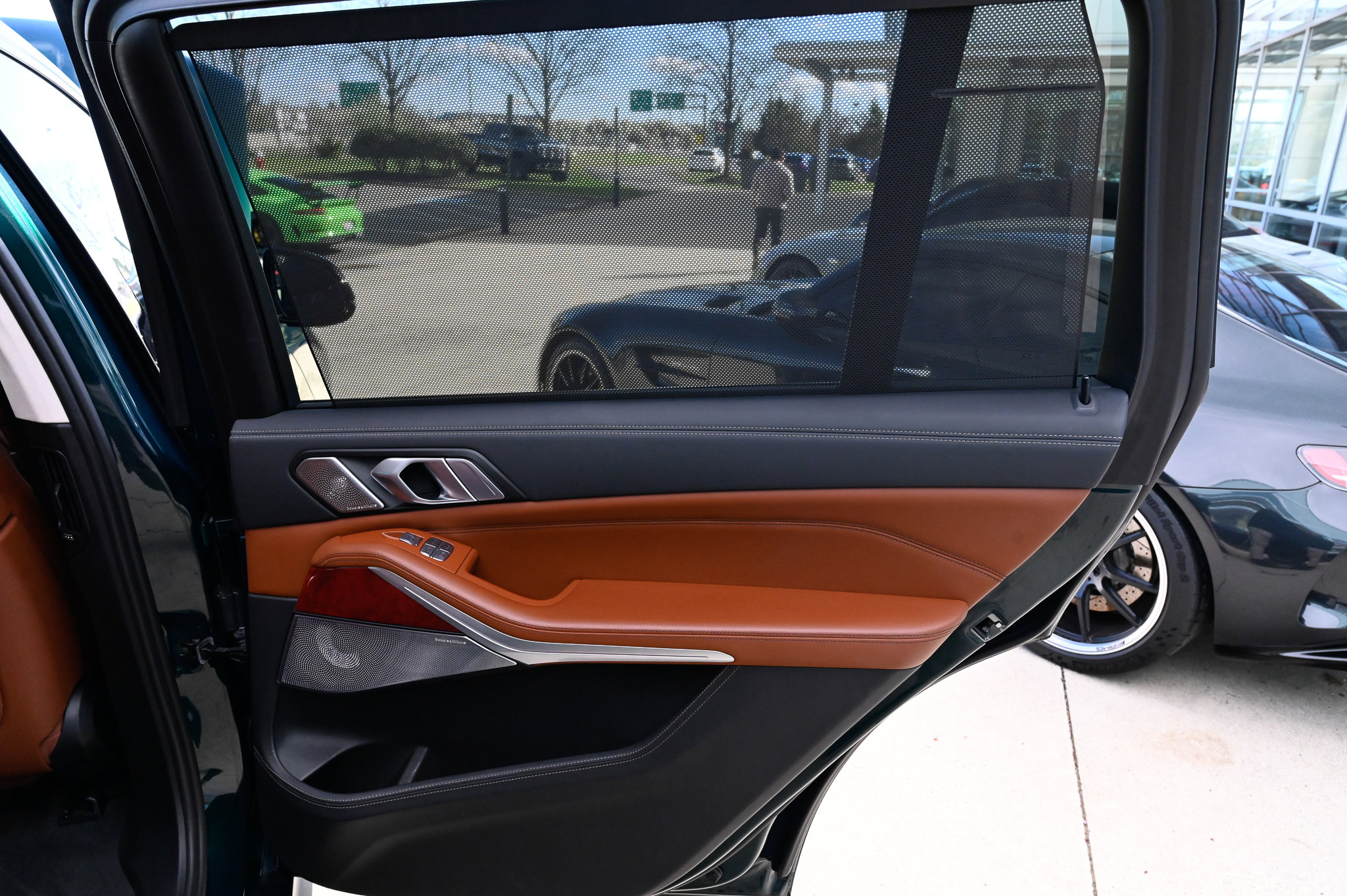 Used 2024 BMW ALPINA XB7 image 50