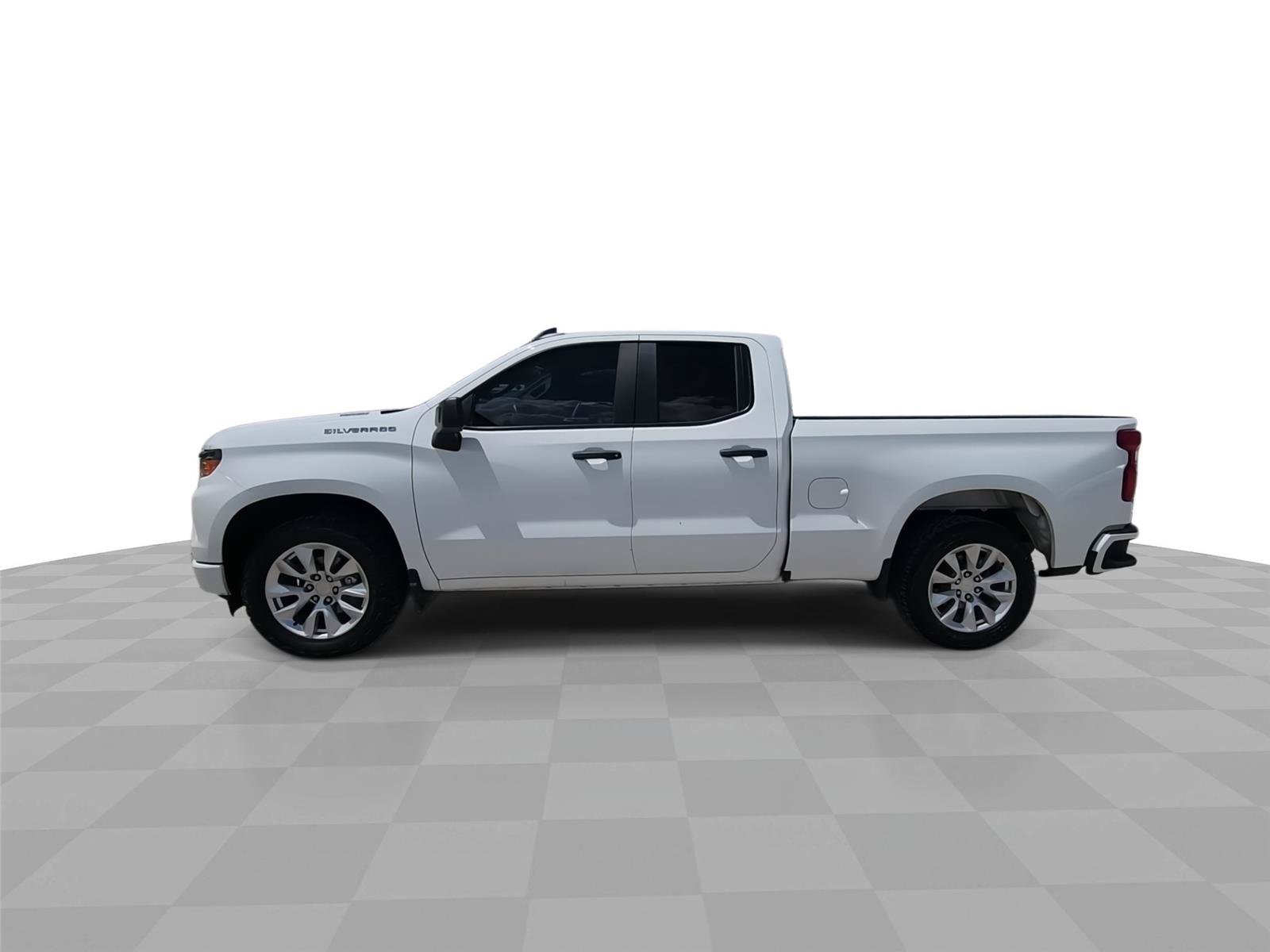 Certified 2025 Chevrolet Silverado 1500 Custom RWD image 5