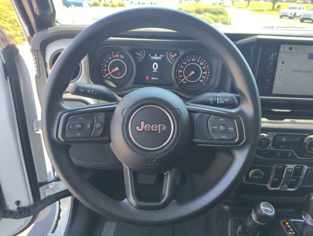 Used 2024 Jeep Gladiator Sport AWD/4WD image 13
