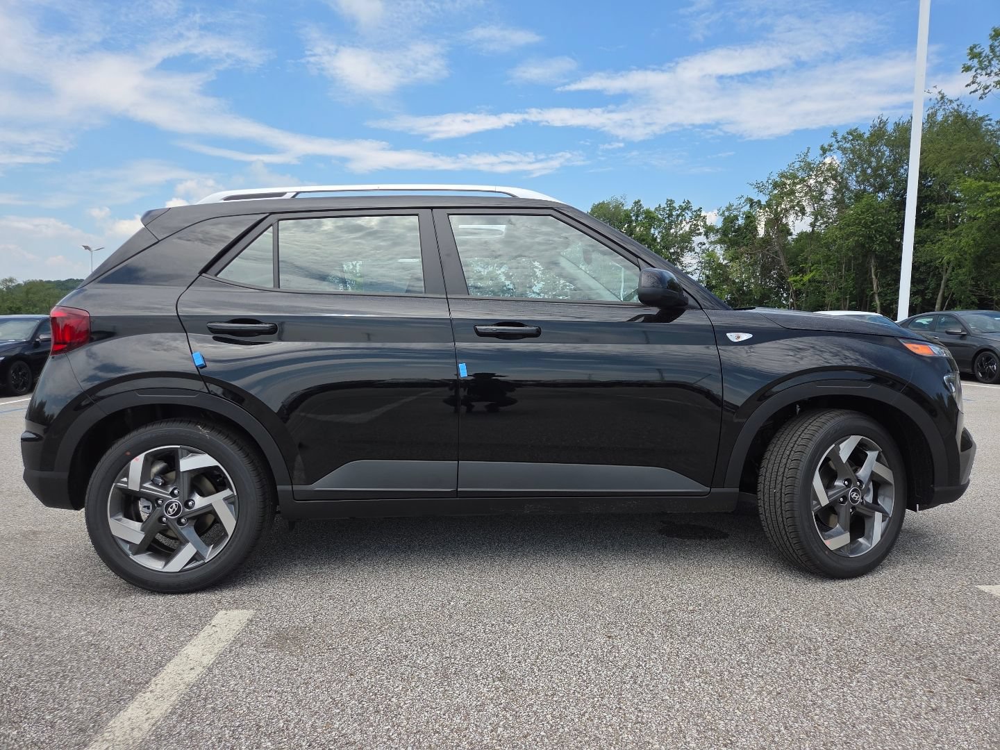 New 2026 Hyundai Venue SEL FWD image 21