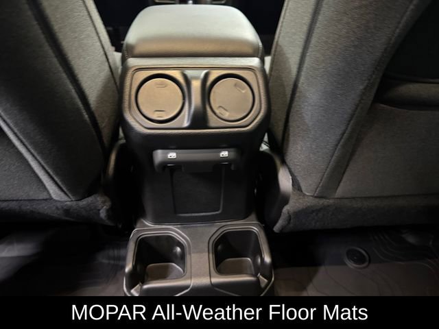 Used 2025 Jeep Wrangler Sport S image 20