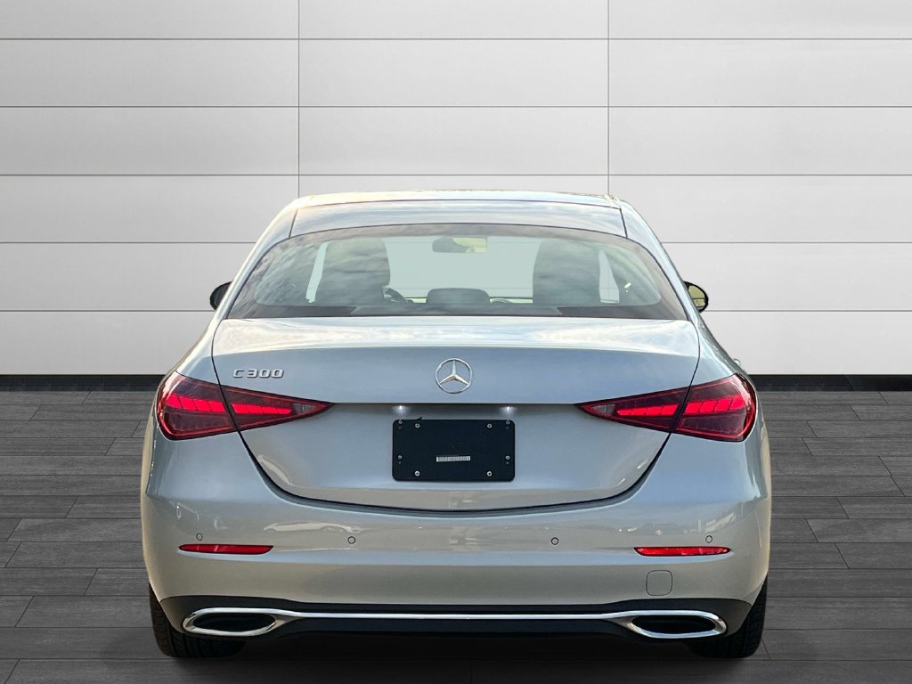 Used 2025 Mercedes-Benz C 300 Sedan image 4