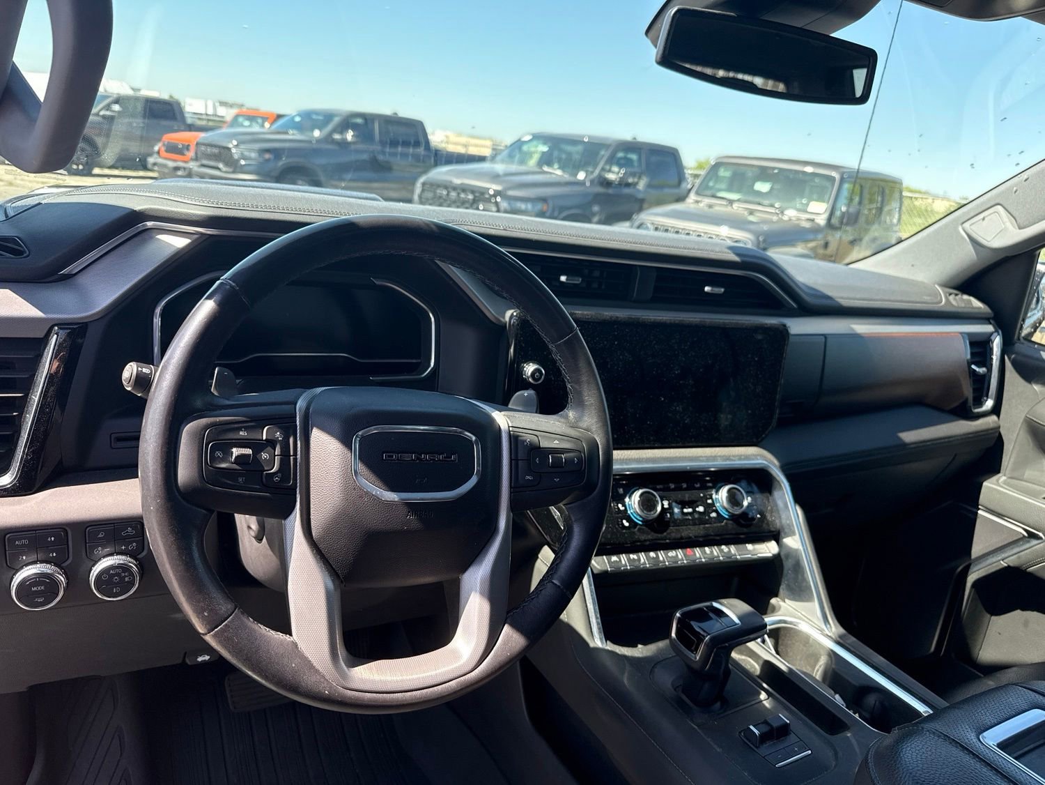Used 2022 GMC Sierra 1500 Denali AWD/4WD image 9