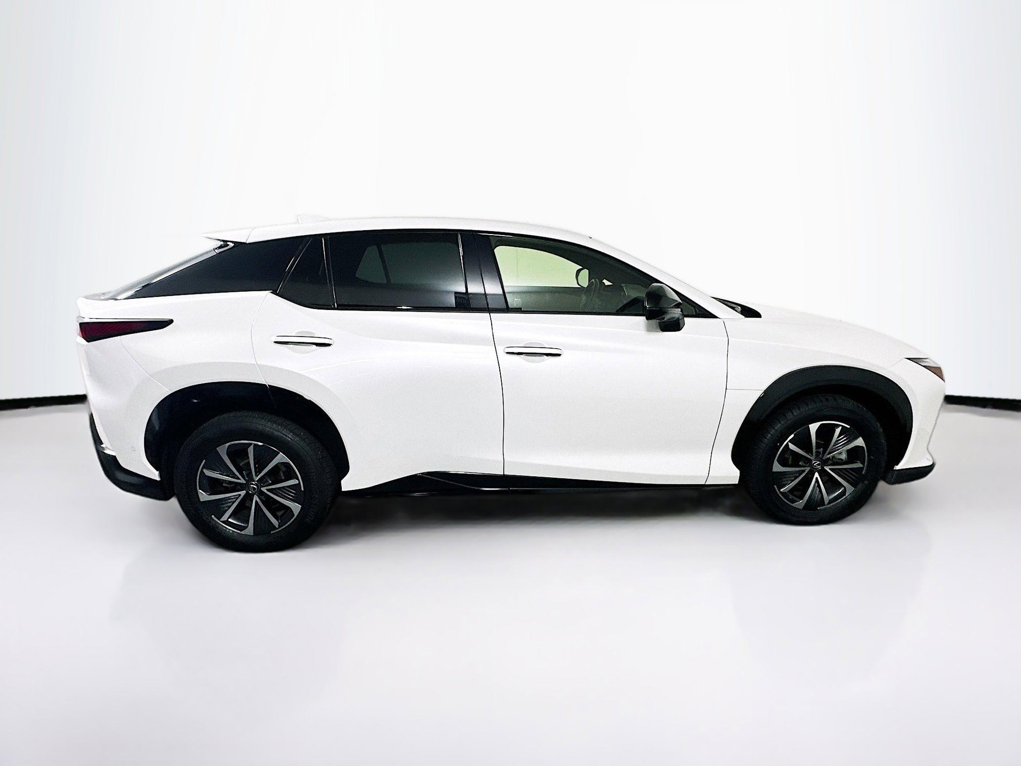 Used 2023 Lexus RZ 450e Premium w/ Technology Package image 10