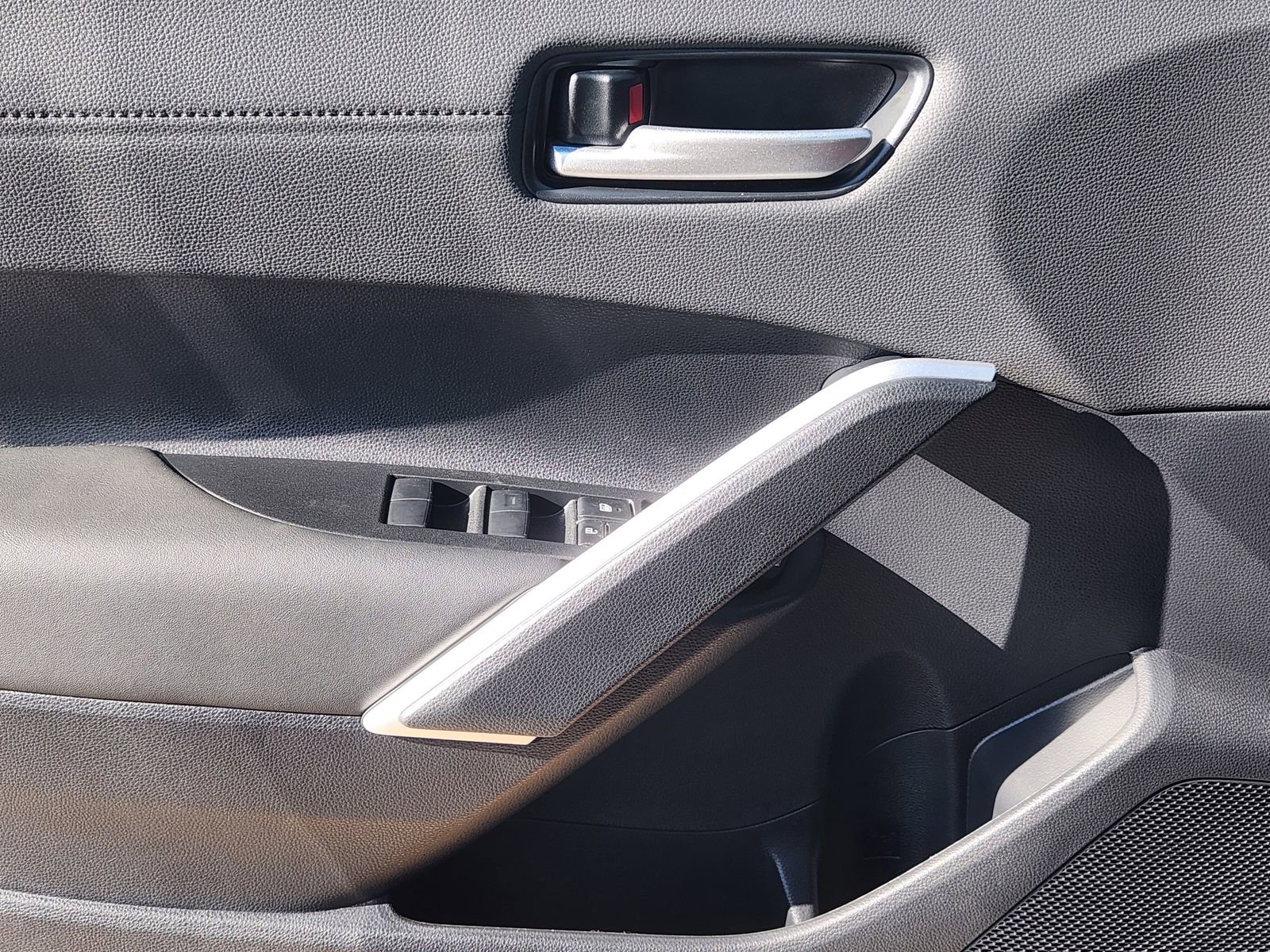 New 2026 Toyota Corolla Cross XLE w/ Convenience Package image 26