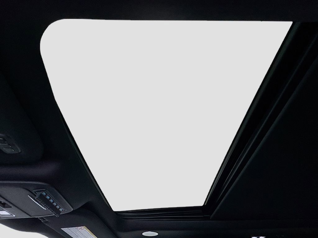 Used 2024 Ford F350 Platinum w/ FX4 Off-Road Package image 10