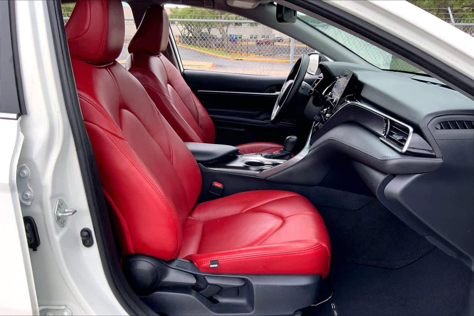 Used 2023 Toyota Camry LE w/ Convenience Package FWD image 9