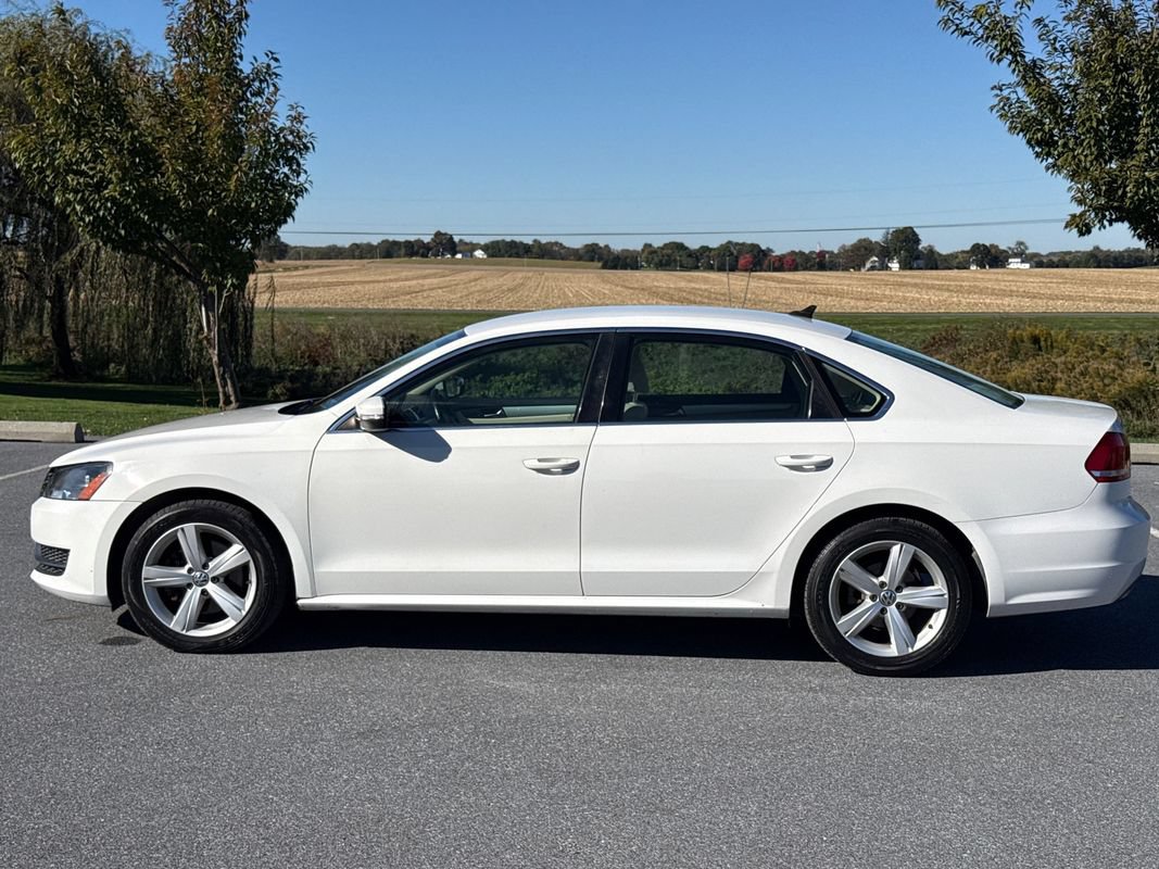 Used 2013 Volkswagen Passat 2.5 SE FWD image 4
