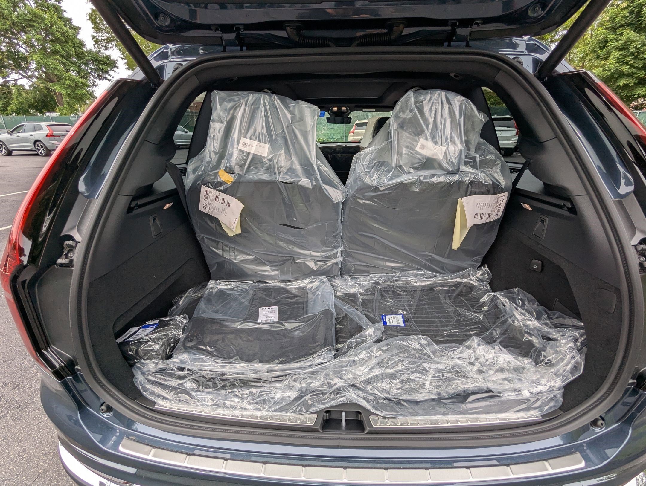 New 2025 Volvo XC90 B6 Ultra w/ Protection Package Premier image 20