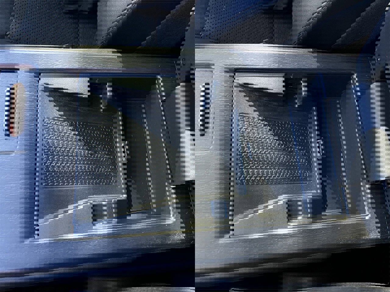 Certified 2023 Nissan Ariya AWD image 21