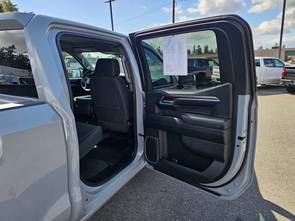 Used 2024 Chevrolet Silverado 1500 LT w/ Z71 Off-Road Package image 25