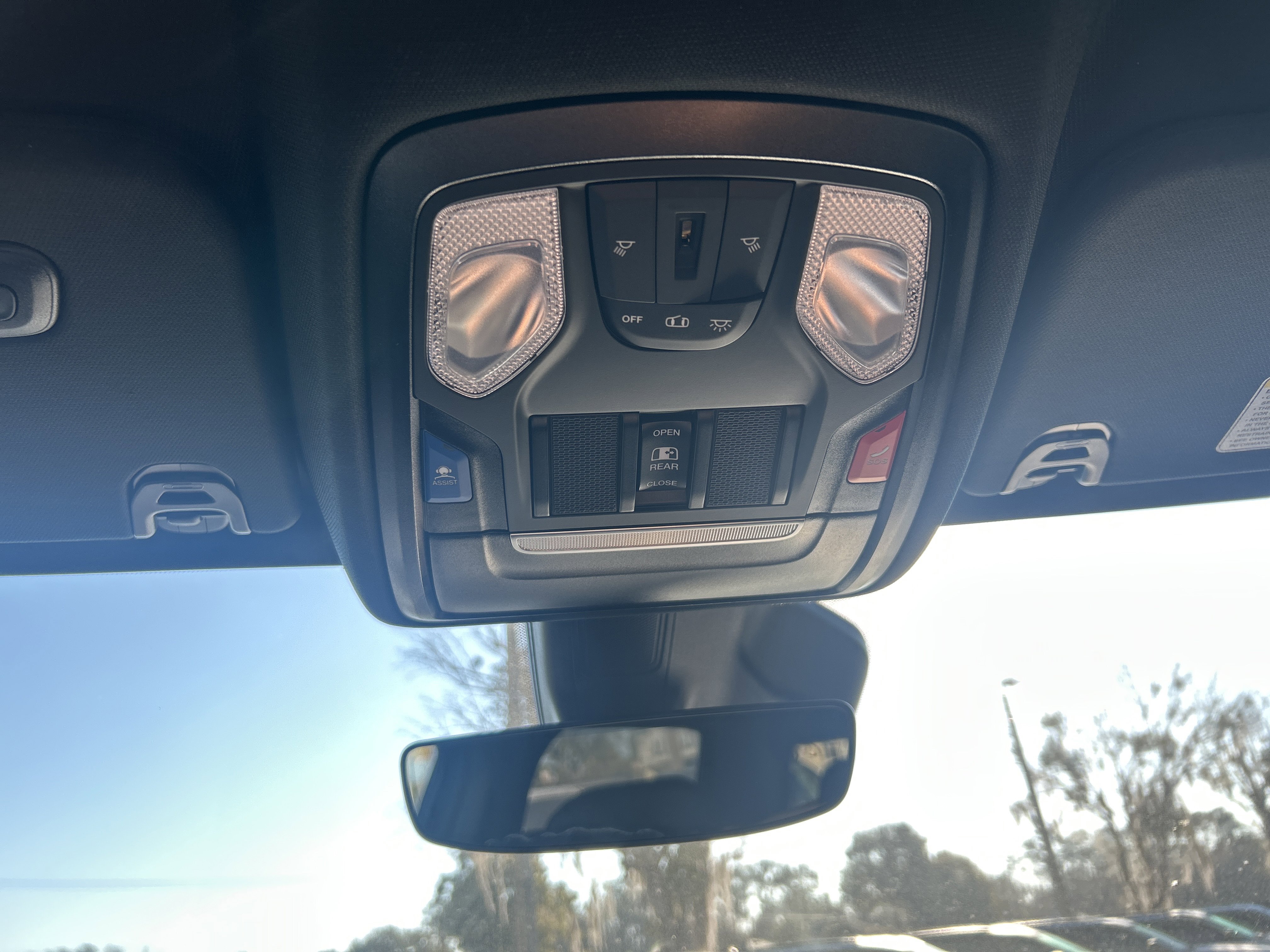 New 2026 RAM 1500 4x4 Crew Cab image 32