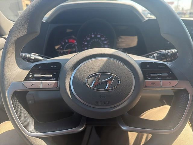 Certified 2021 Hyundai Elantra SEL image 19