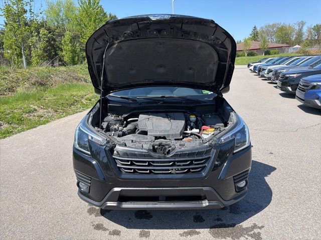 Used 2023 Subaru Forester Premium AWD/4WD image 3
