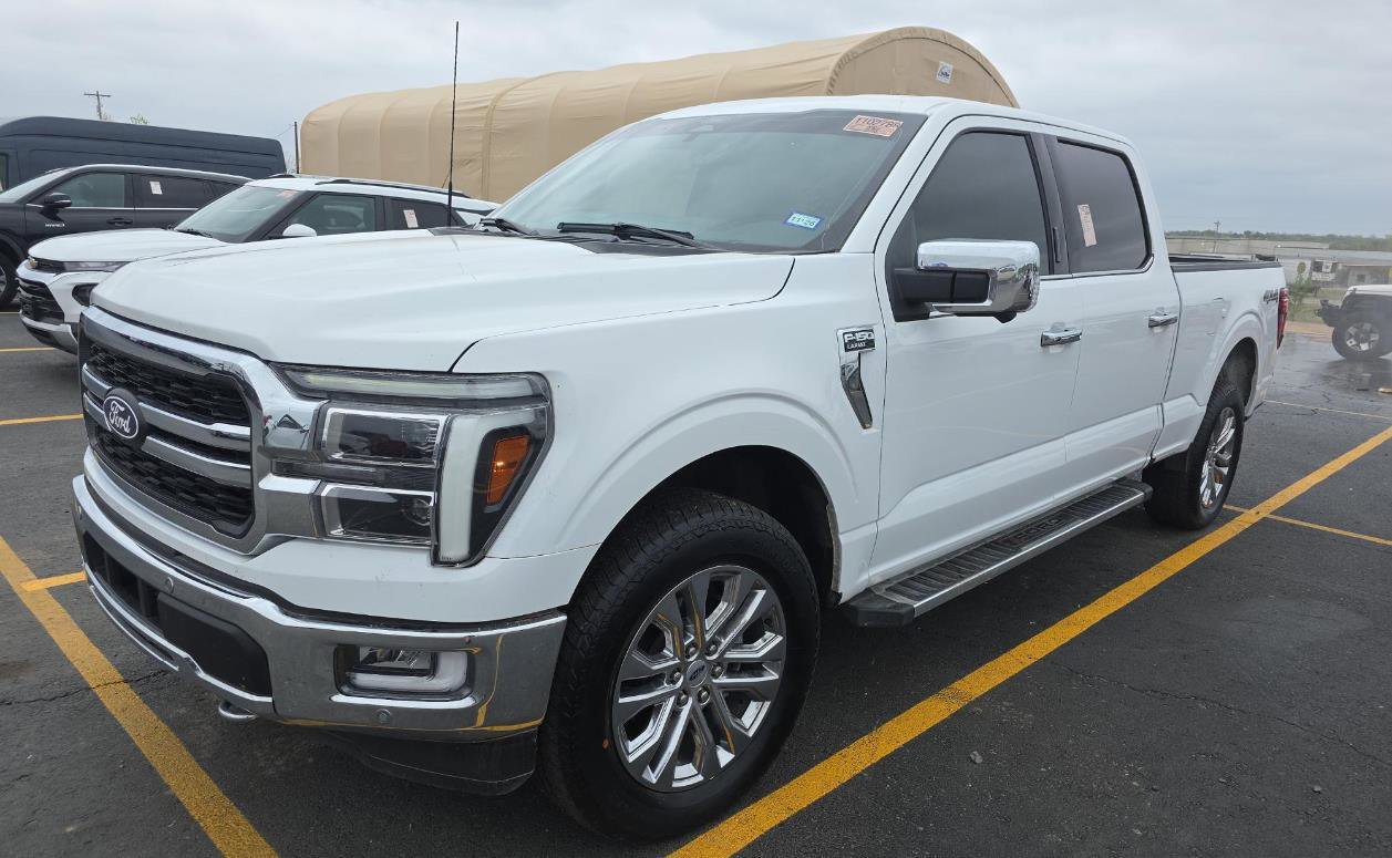 Used 2024 Ford F150 Lariat w/ Tow/Haul Package image 3