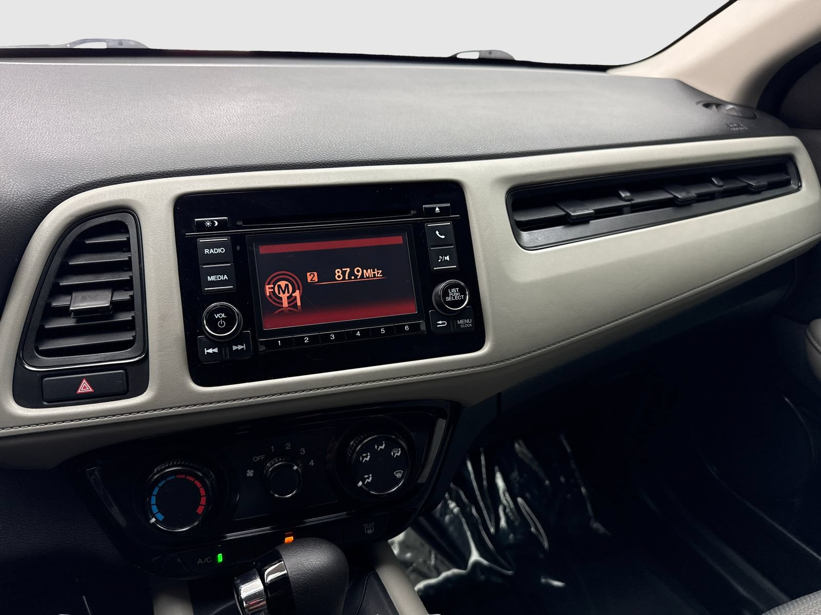 Used 2020 Honda HR-V LX image 24