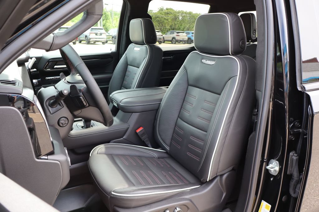 Used 2025 GMC Sierra 1500 AT4X AWD/4WD image 16