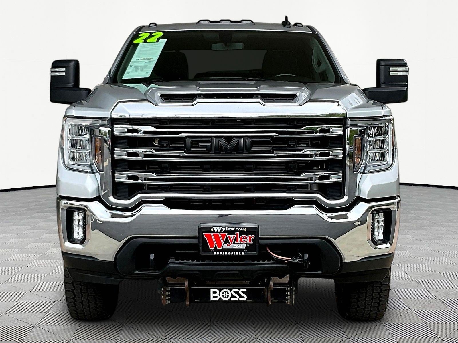 Used 2022 GMC Sierra 2500 SLE w/ SLE Convenience Package AWD/4WD image 2