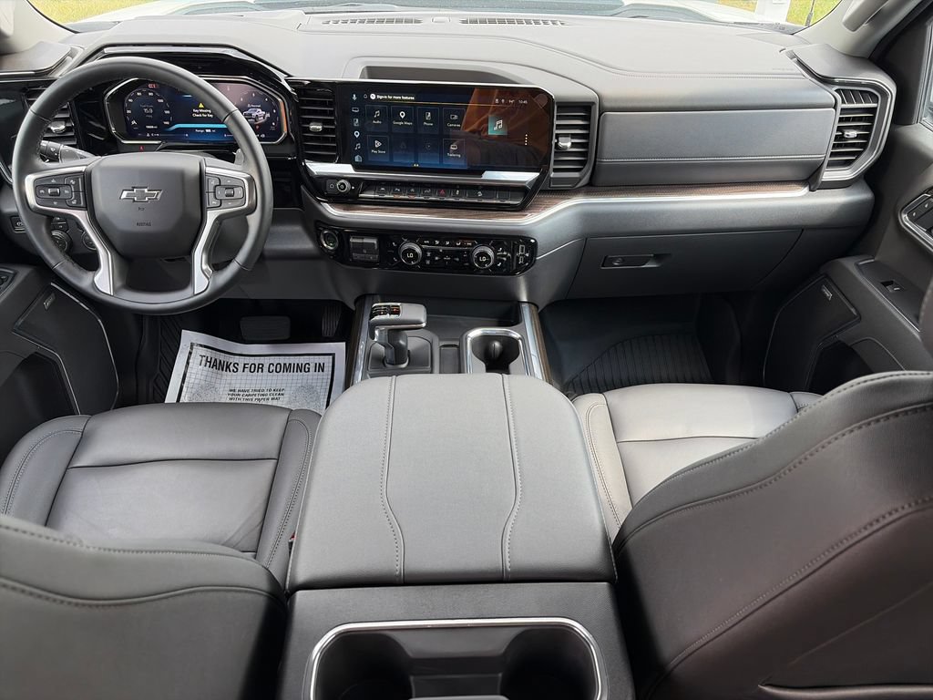 Used 2026 Chevrolet Silverado 1500 LT Trail Boss w/ LT Trail Boss Premium Package AWD/4WD image 8