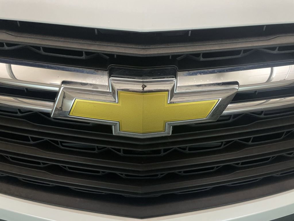 Used 2023 Chevrolet Traverse LS image 24