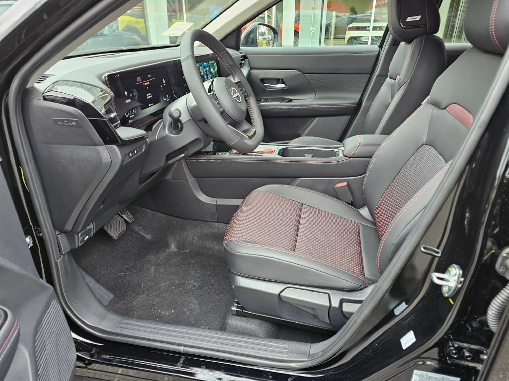 New 2027 Nissan Kicks SR AWD/4WD image 16