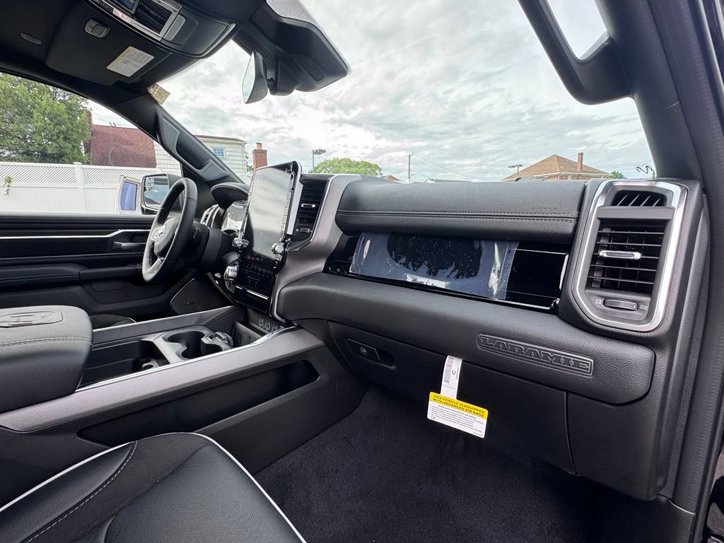 New 2026 RAM 1500 Laramie w/ Night Edition AWD/4WD image 17