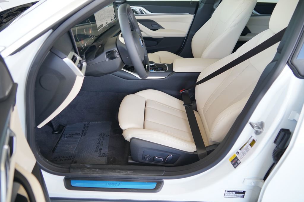 New 2026 BMW i4 xDrive40i w/ Premium Package AWD/4WD image 10