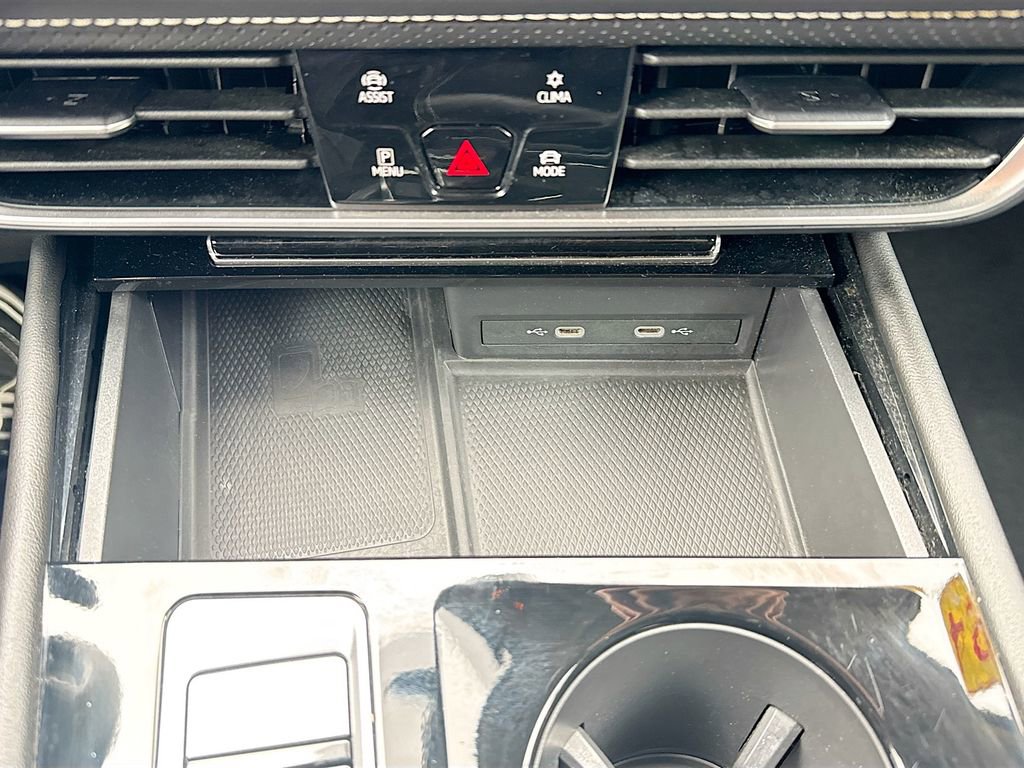 Used 2024 Volkswagen Atlas SE FWD image 18