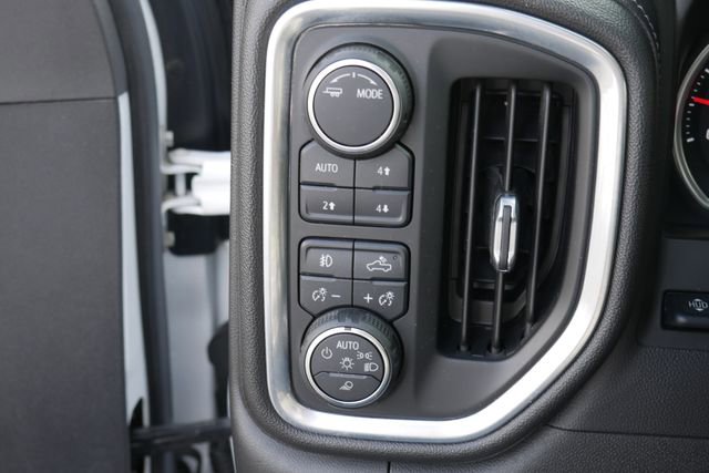 Used 2020 Chevrolet Silverado 2500 LTZ w/ LTZ Premium Package image 17