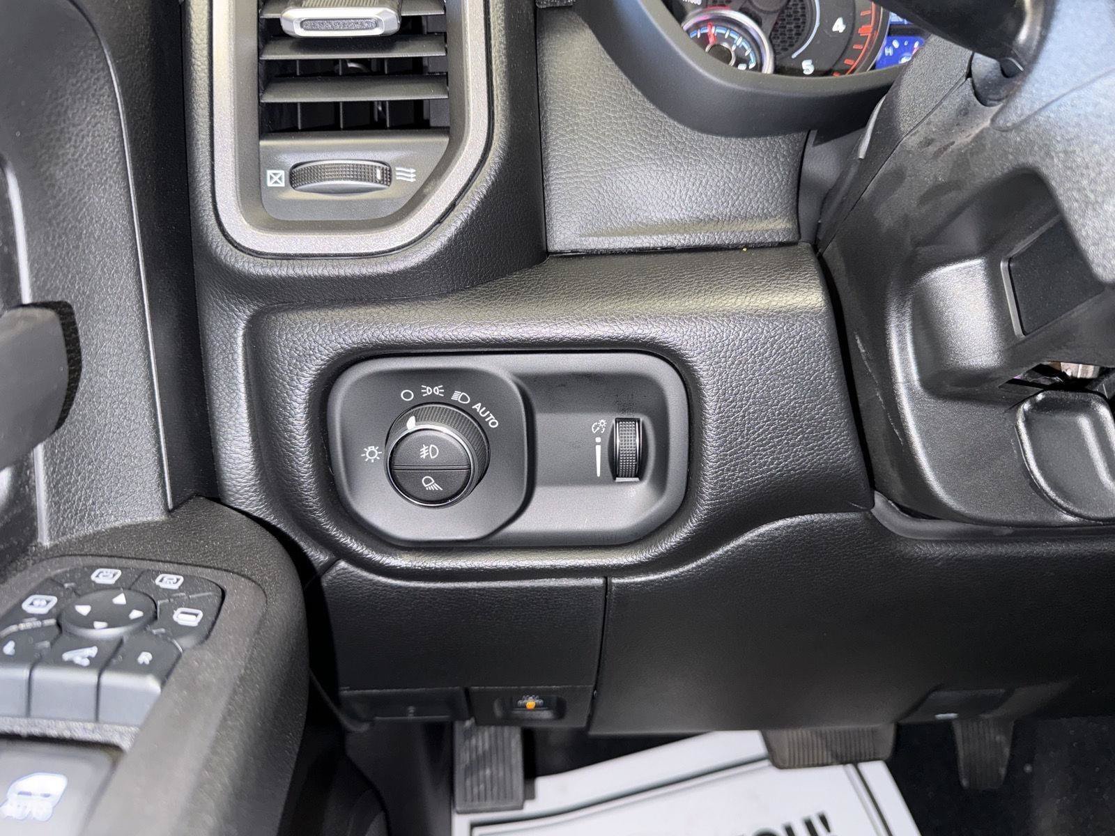New 2026 RAM 2500 Tradesman AWD/4WD image 15