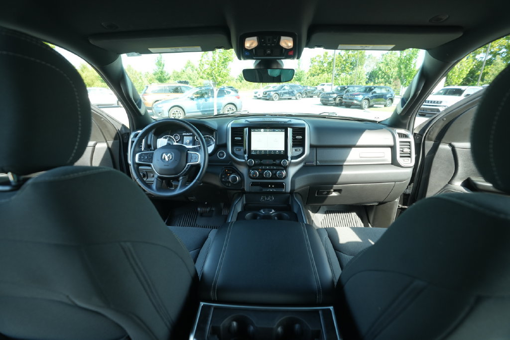 Used 2024 RAM 1500 Big Horn AWD/4WD image 25