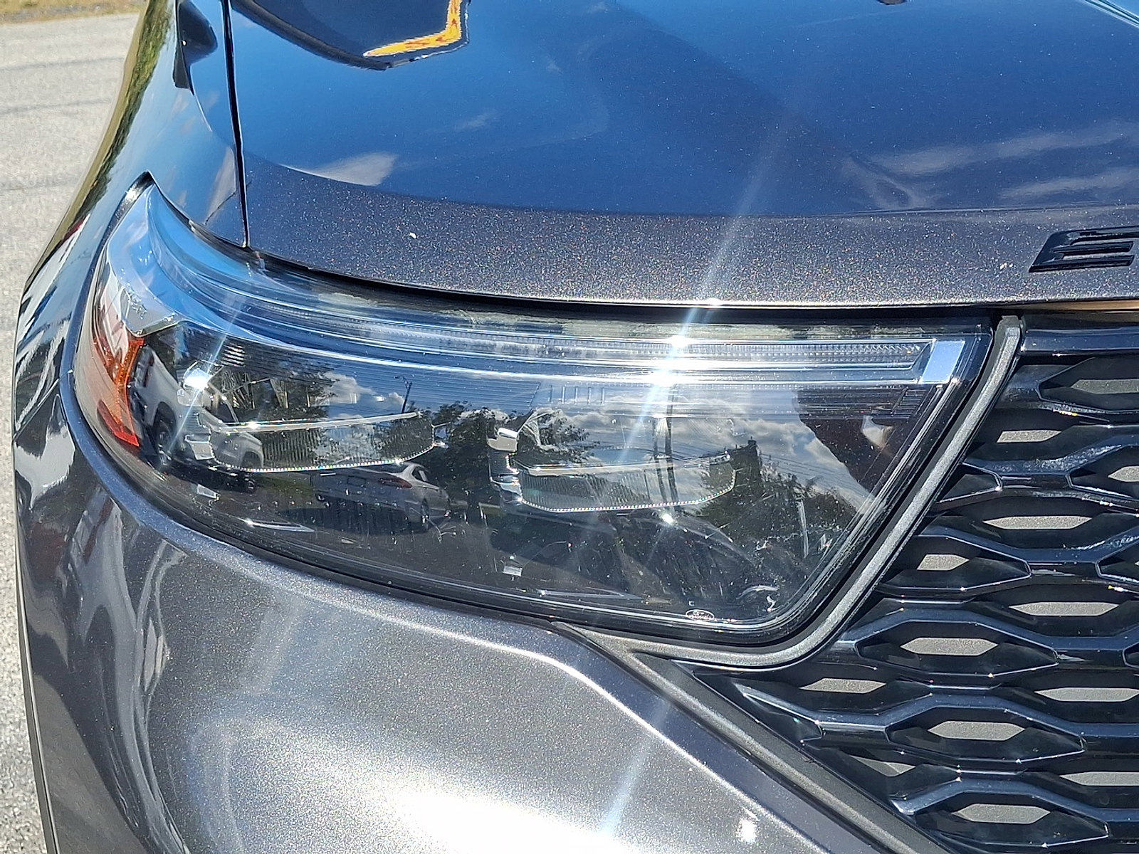 Used 2020 Ford Explorer ST w/ Premium Technology Package AWD/4WD image 9