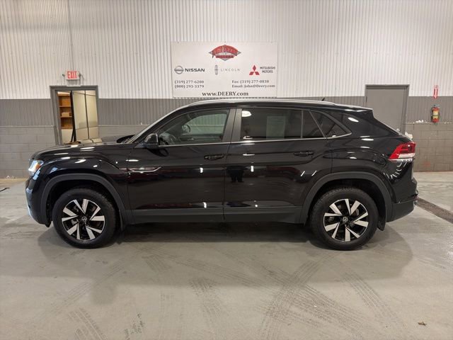 Used 2023 Volkswagen Atlas Cross Sport SE image 7