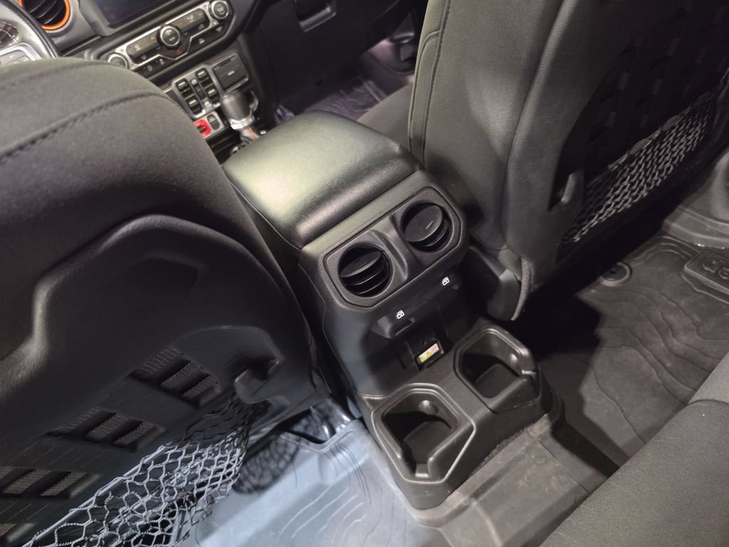 Used 2023 Jeep Gladiator Mojave AWD/4WD image 22