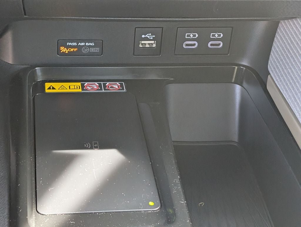 Used 2026 Toyota Camry SE FWD image 24