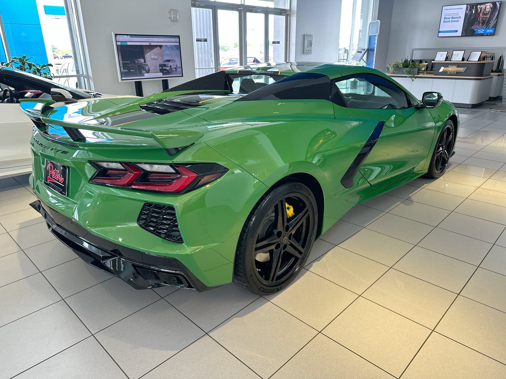 New 2026 Chevrolet Corvette Stingray Premium Conv w/ Z51 Performance Package RWD image 8