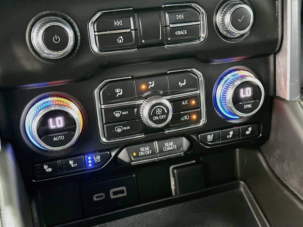 Certified 2023 GMC Yukon XL SLT w/ SLT Luxury Package RWD image 16