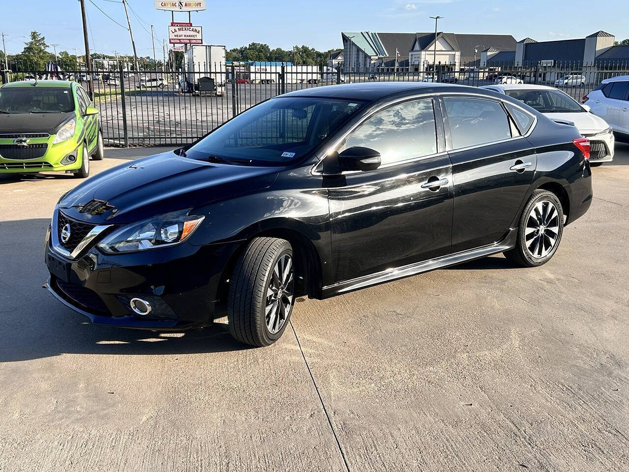 Used 2016 Nissan Sentra SR FWD image 39