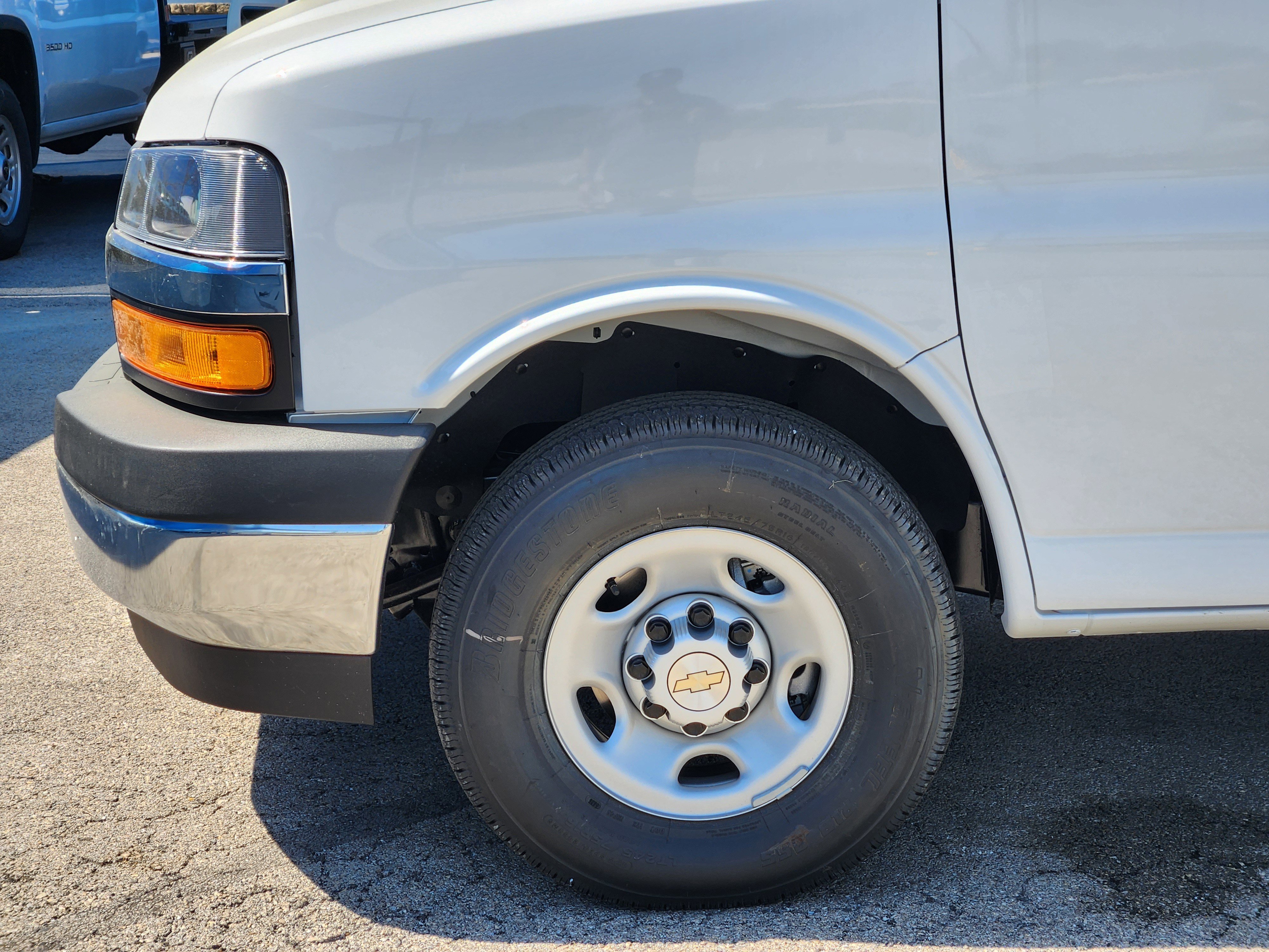 New 2026 Chevrolet Express 2500 w/ Driver Convenience Package image 5