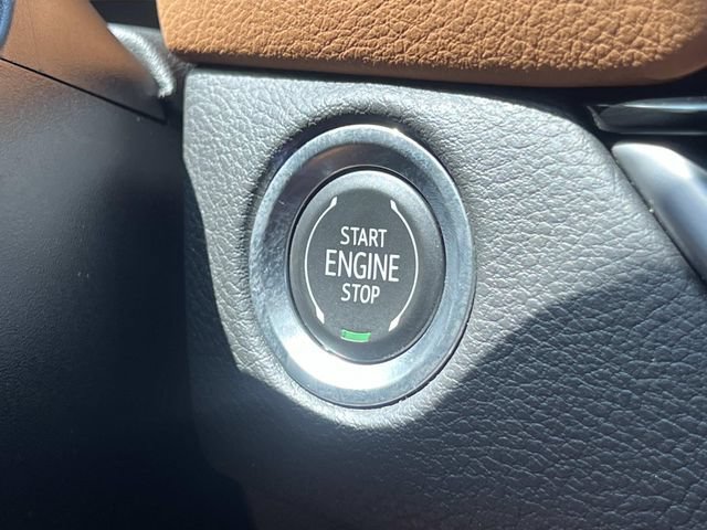 Certified 2024 Cadillac XT4 Premium Luxury AWD/4WD image 30