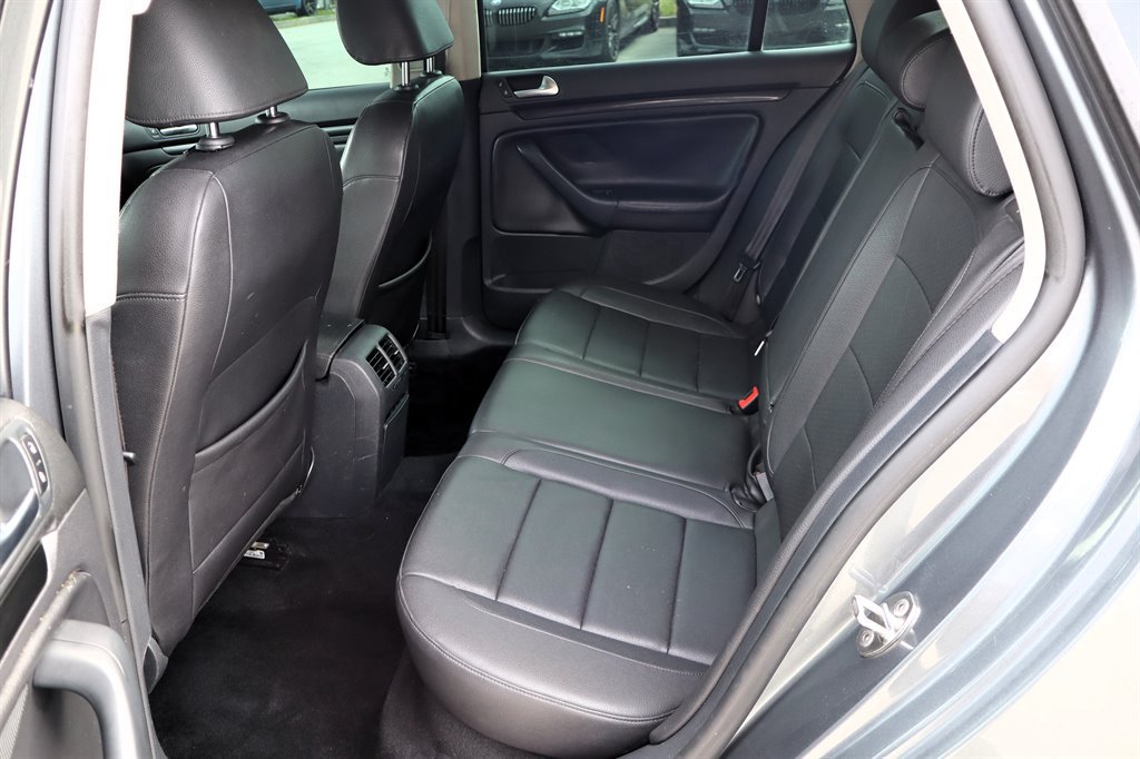 Used 2012 Volkswagen Jetta TDI FWD image 18