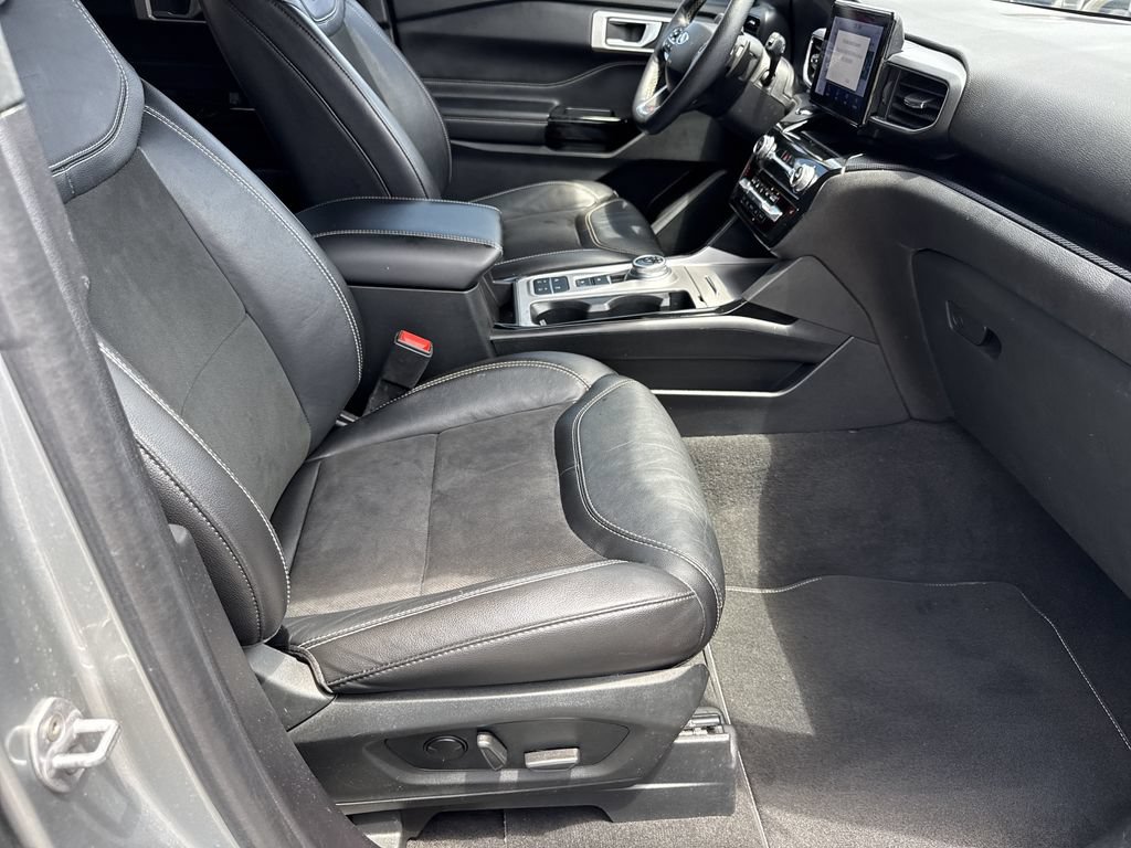 Used 2022 Ford Explorer ST w/ ST Street Pack RWD image 13
