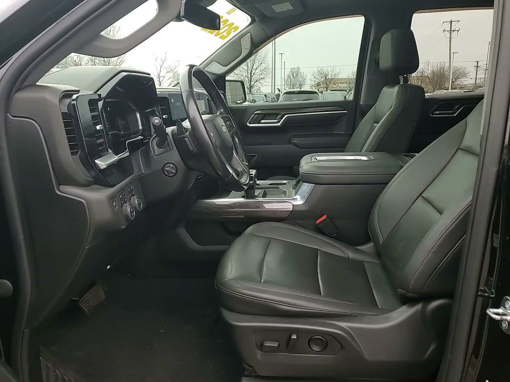 Used 2022 Chevrolet Silverado 1500 LTZ w/ LTZ Premium Package image 25