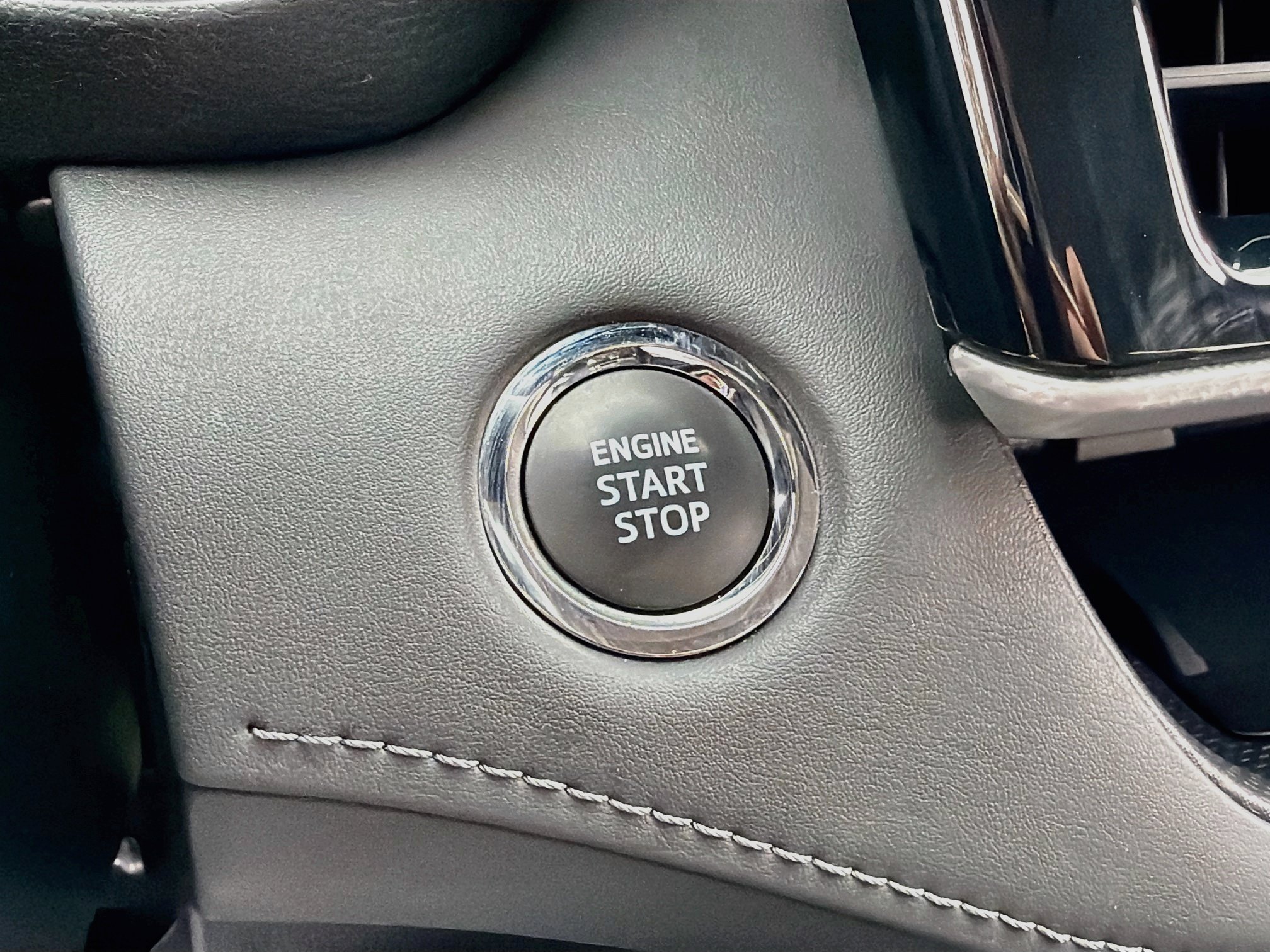 Used 2023 Toyota Highlander Platinum AWD/4WD image 10