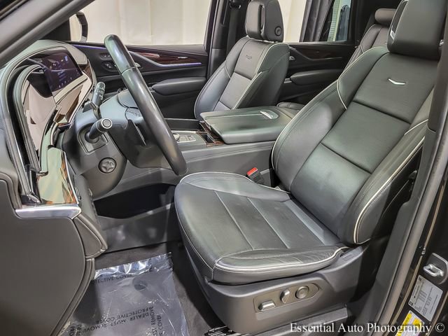 Used 2023 Cadillac Escalade Premium Luxury w/ LPO, Radiant Package AWD/4WD image 10