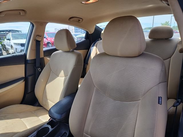 Used 2011 Hyundai Elantra GLS w/ Navigation Pkg 4 FWD image 21